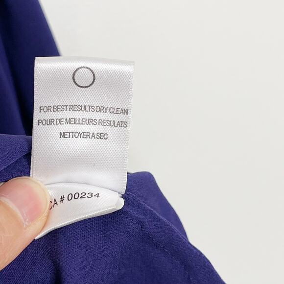 Halston Heritage Silk Button Back Long Sleeve Blouse Top Purple Size 4 Crew Neck - Picture 11 of 11